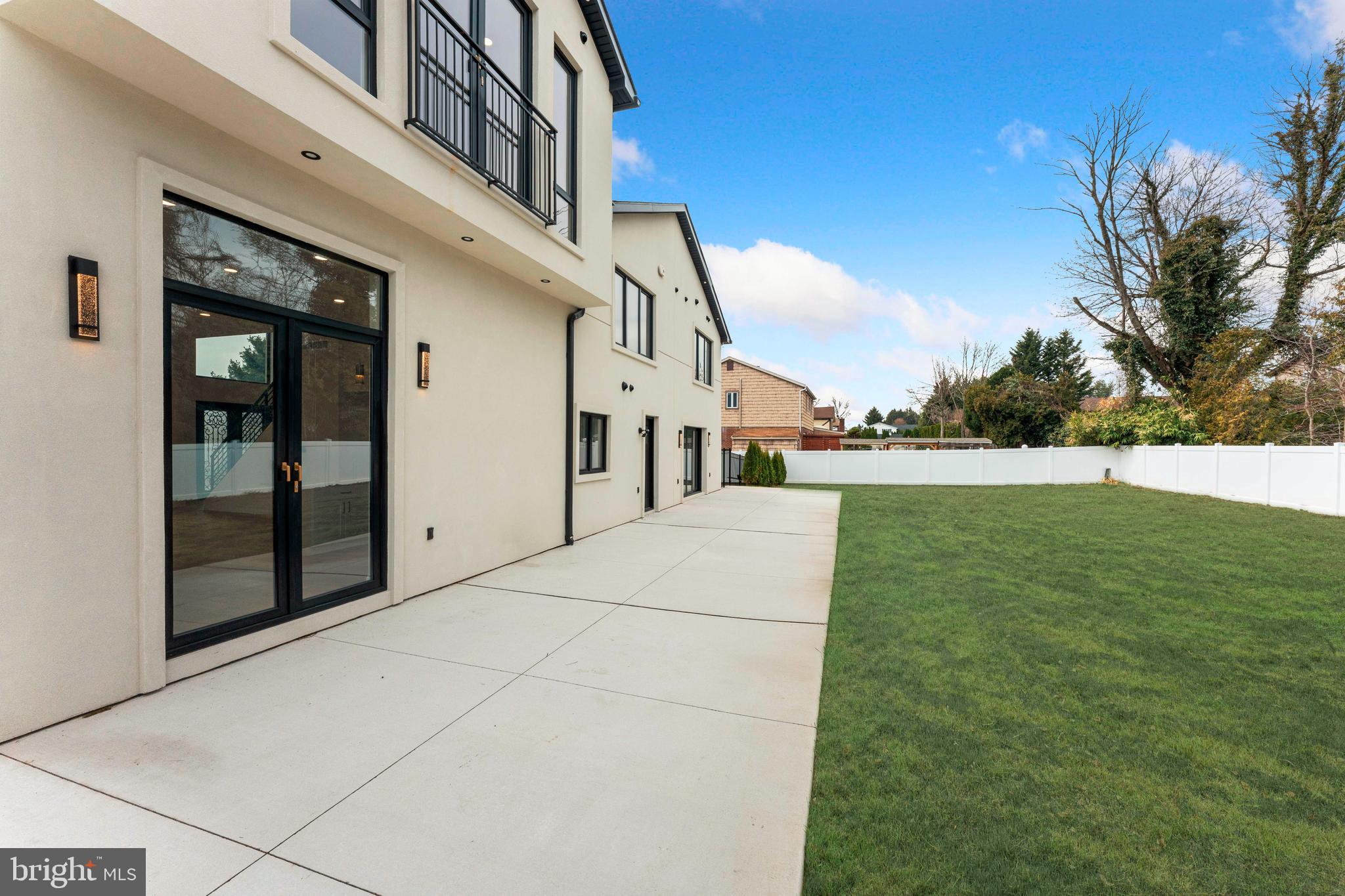 3750 Wheatsheaf Road Huntingdon Valley, PA 19006 - Photo 43 of 45 a view of garage with yard