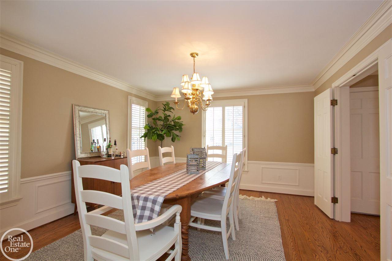 1147 Harvard Road Grosse Pointe, MI 48230 - Photo 19 of 48 31342989-18.JPG