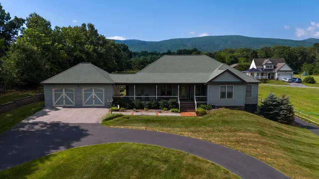 $799,900 | 347 Horseshoe Circle, Stuarts Draft, VA 24477