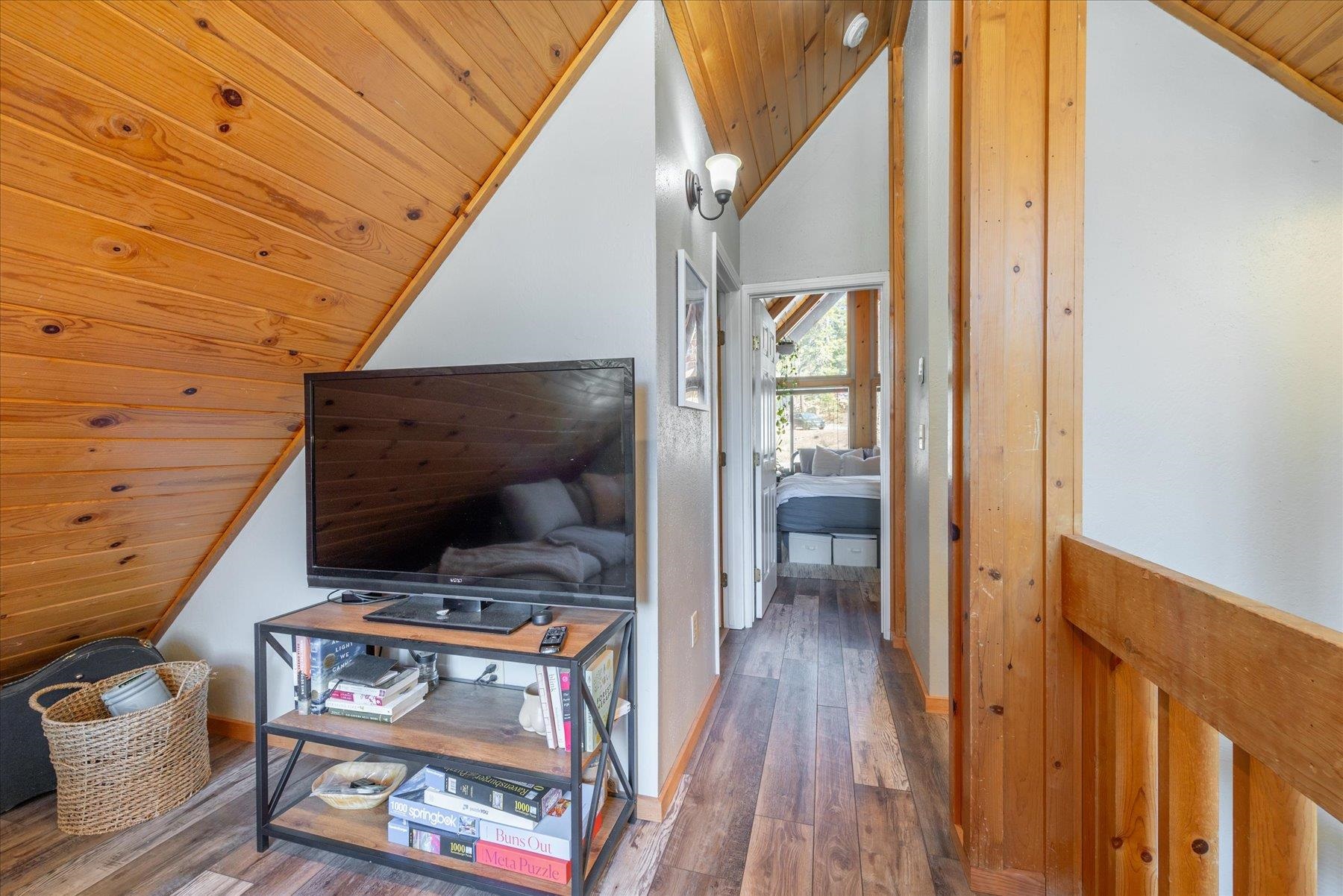 12080 Pine Forest Road Truckee, CA 96161 - Photo 17 of 20