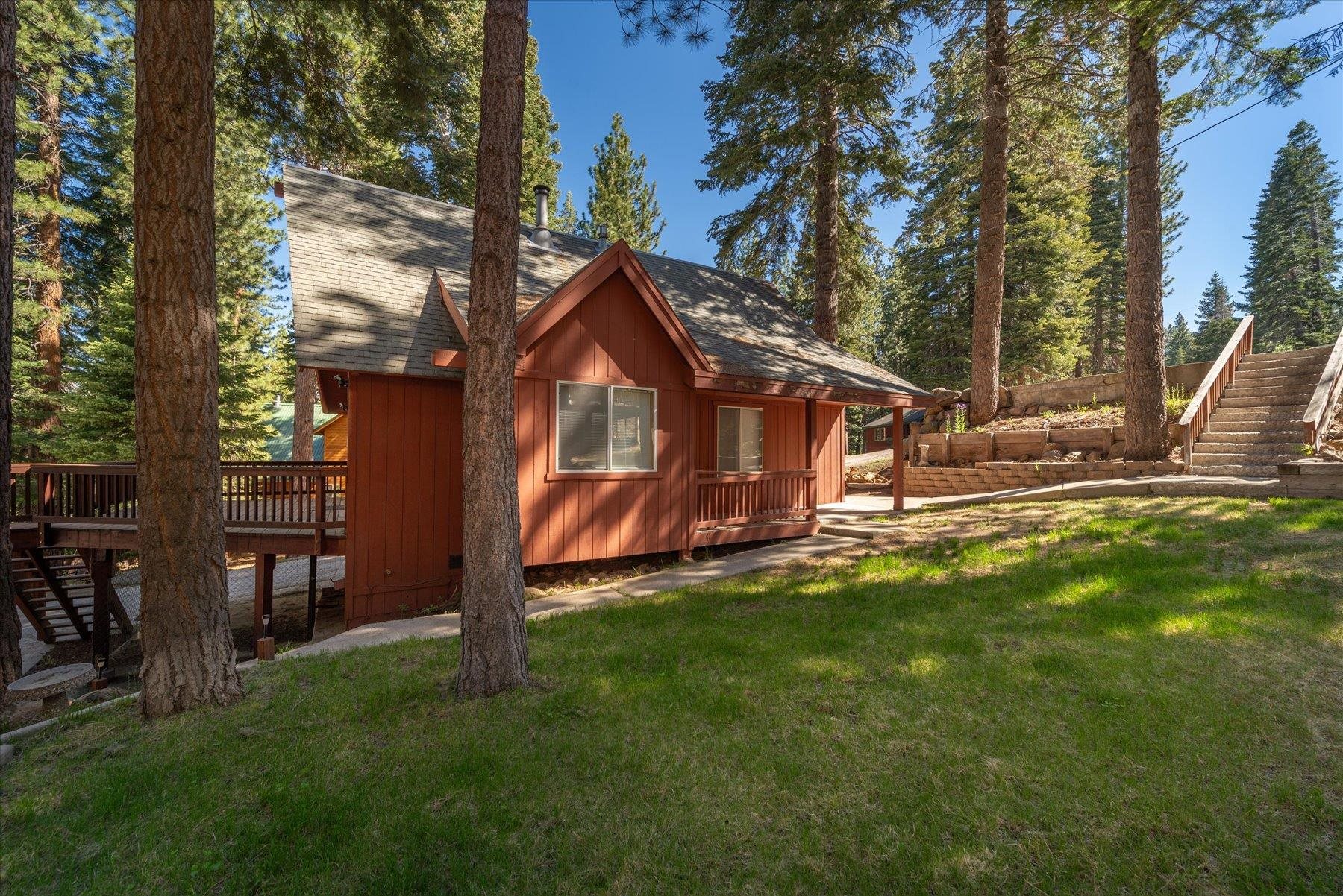 12080 Pine Forest Road Truckee, CA 96161 - Photo 3 of 20 a view of backyard with deck