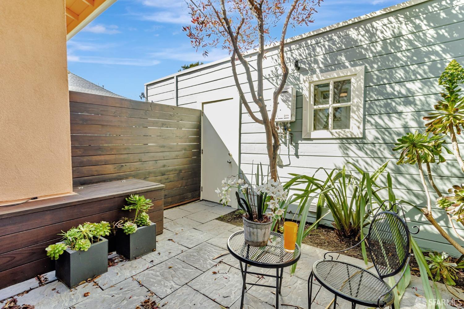 949 Delaware Street, Unit A Berkeley, CA 94710 - Photo 17 of 20 Gallery Image 17