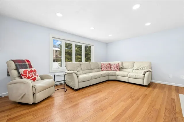 $395,000 | 12 Village Green, Unit 12, Millbury, MA 01527