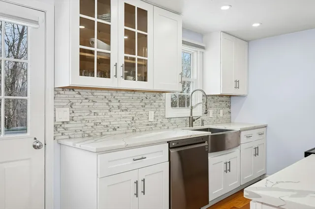 $395,000 | 12 Village Green, Unit 12, Millbury, MA 01527