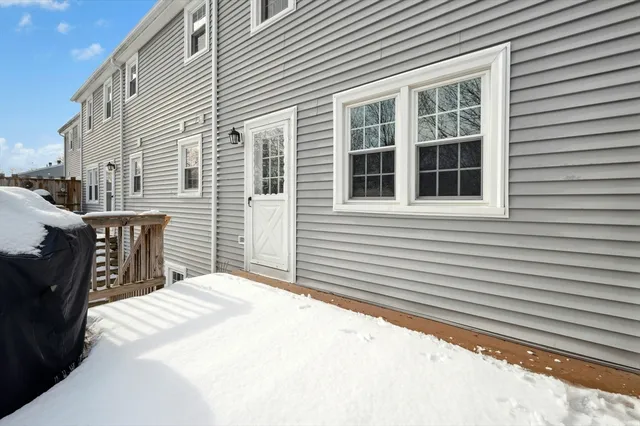 $395,000 | 12 Village Green, Unit 12, Millbury, MA 01527