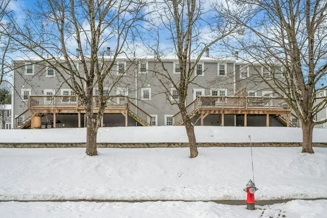 $395,000 | 12 Village Green, Unit 12, Millbury, MA 01527