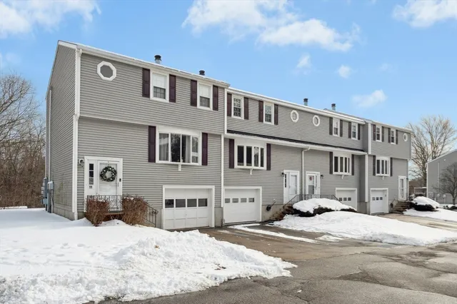 $395,000 | 12 Village Green, Unit 12, Millbury, MA 01527
