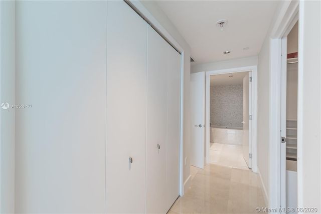 $2,570,000 | 17121 Collins Avenue, Unit 4005, Sunny Isles Beach, FL 33160