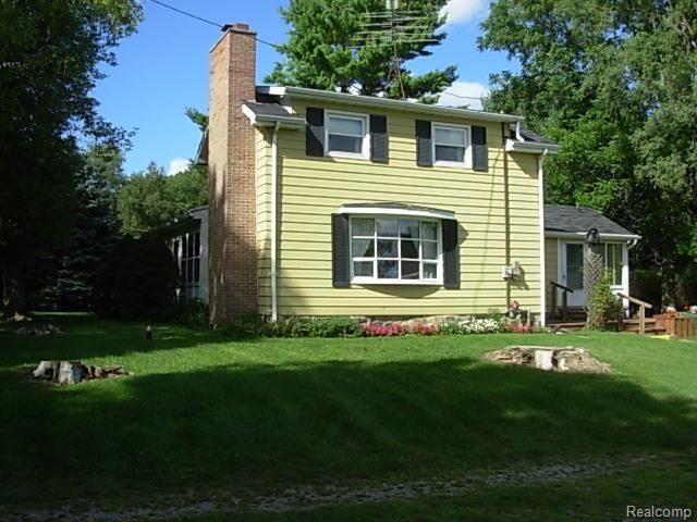 4295 Calkins Road Dryden, MI 48428 - Photo 3 of 21