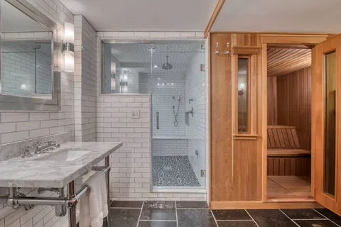 $6,250,000 | 7 Somers Place, Sag Harbor, NY 11963