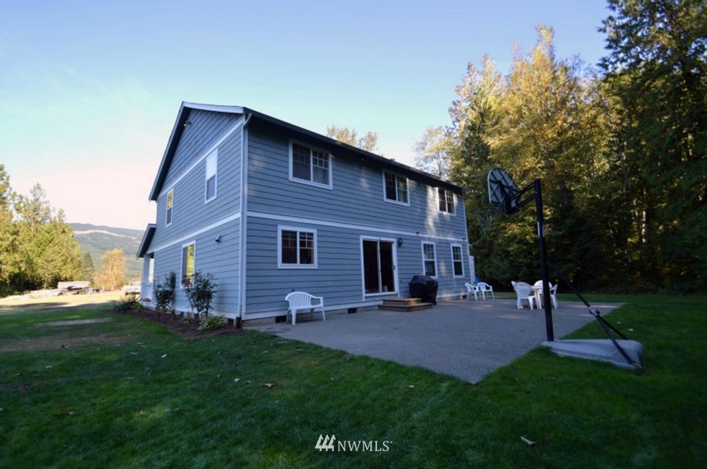 4239 Blank Road Sedro-Woolley, WA 98284 - Photo 14 of 15 Gallery Image 14