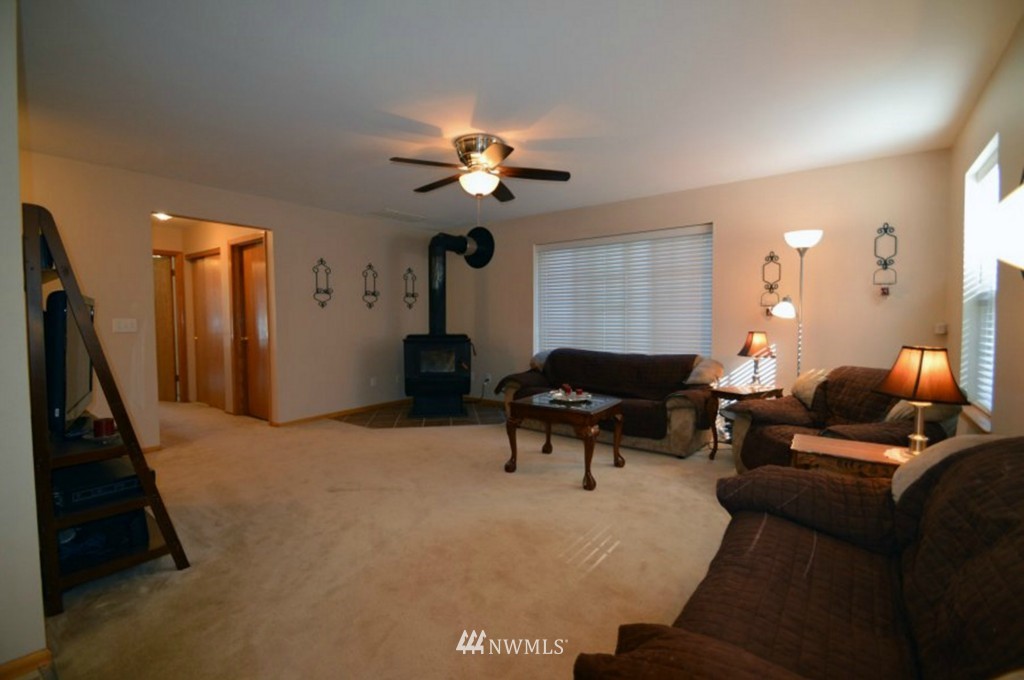 4239 Blank Road Sedro-Woolley, WA 98284 - Photo 8 of 15 Gallery Image 8