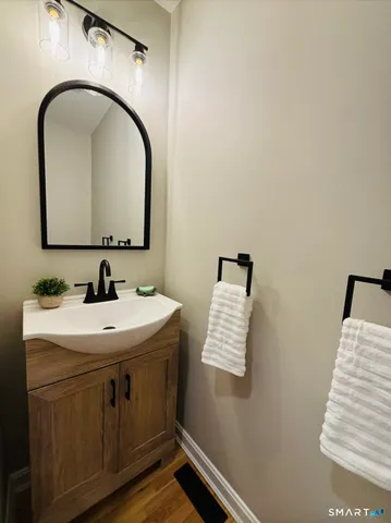 $365,000 | 26 Darling Crossing, Norwich, CT 06360