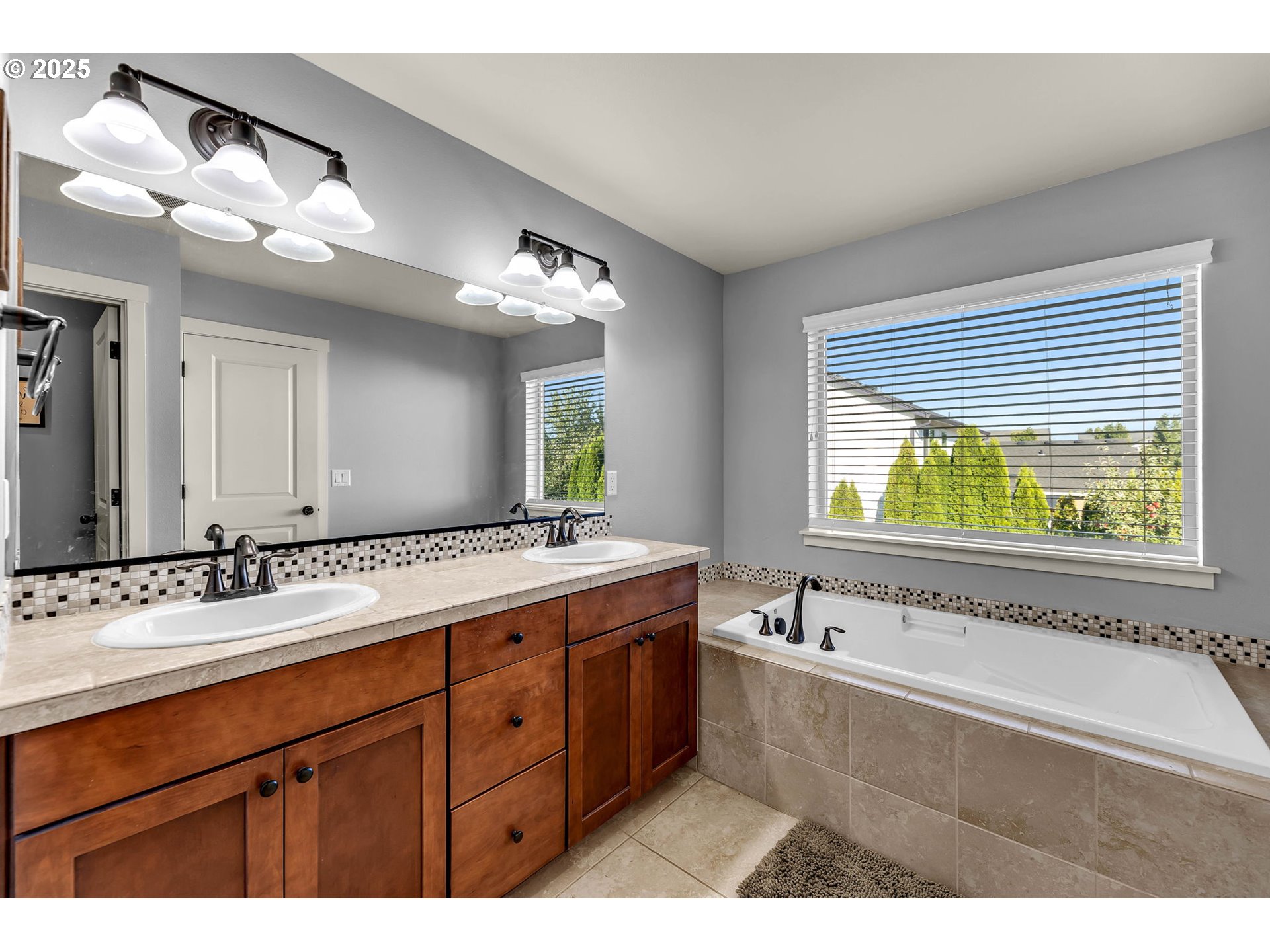 204 North 38th Place Ridgefield, WA 98642 - Photo 29 of 43 Gallery Image 29