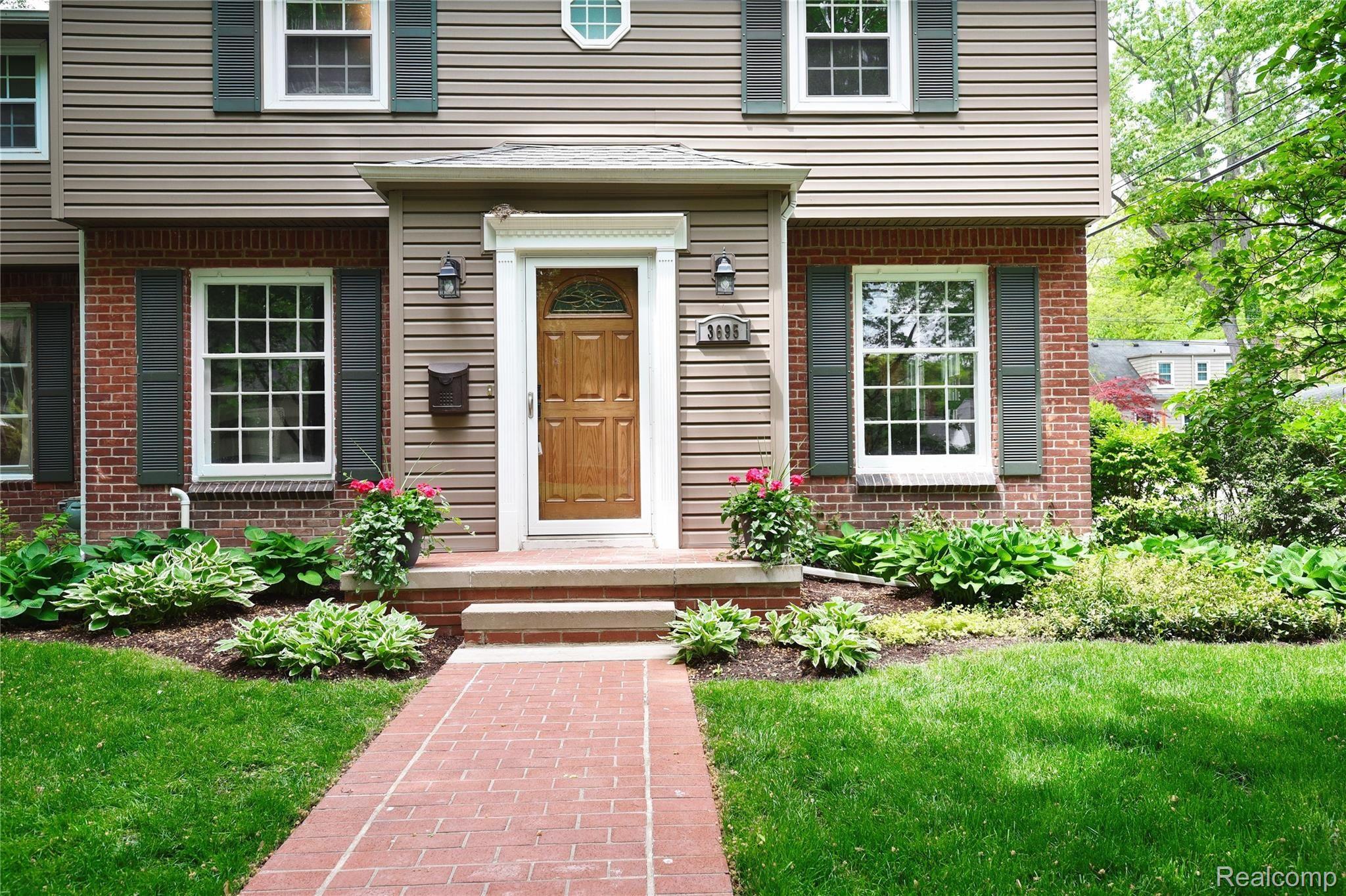 3695 Cumberland_02.JPG