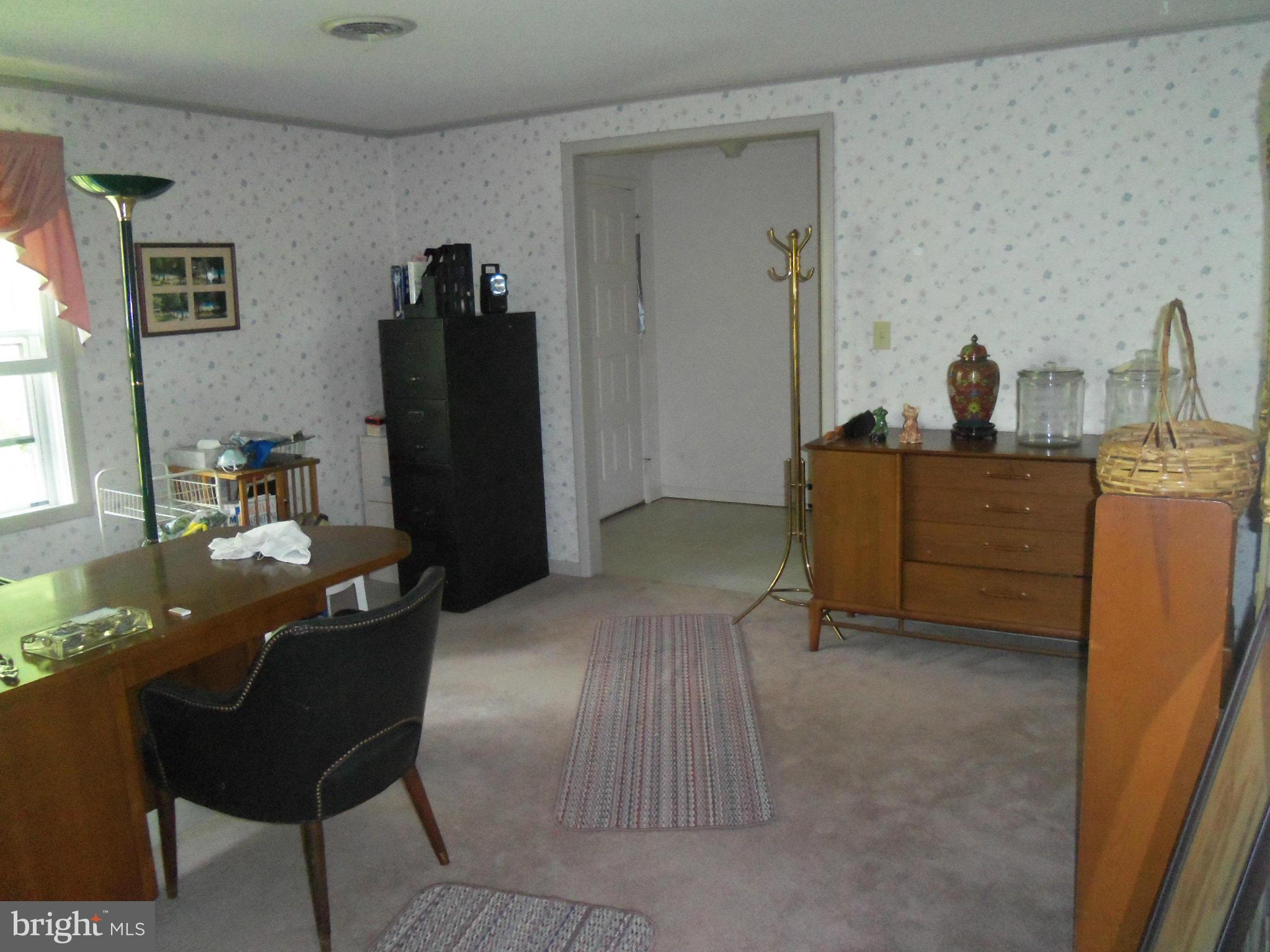 2370 Uniontown Road Westminster, MD 21158 - Photo 7 of 14 Living Room