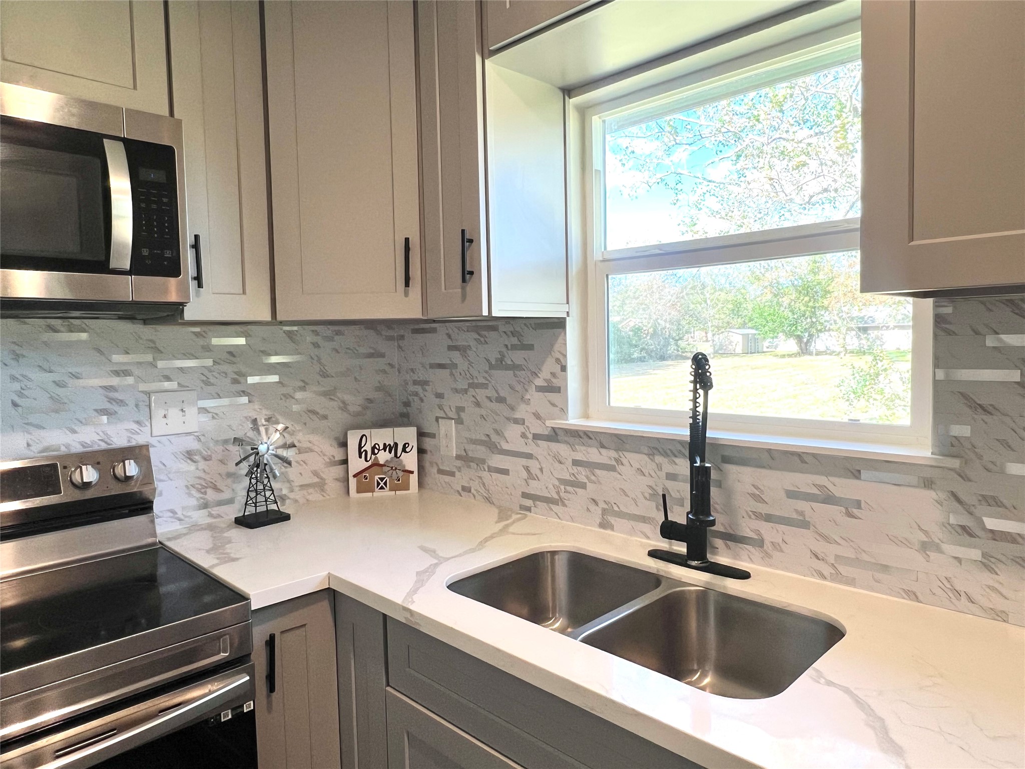 1030 San Felipe Road Sealy, TX 77474 - Photo 12 of 37