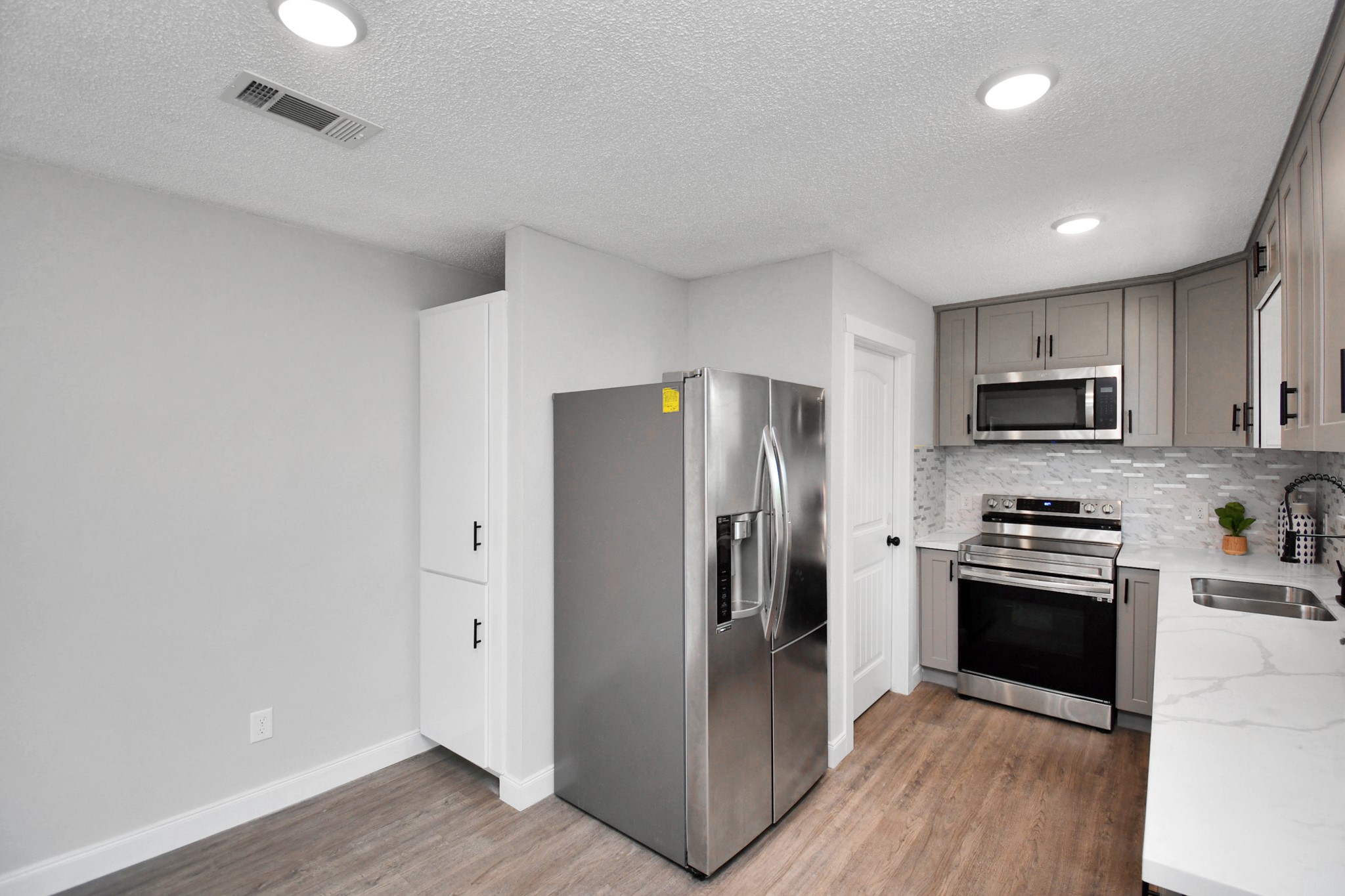 1030 San Felipe Road Sealy, TX 77474 - Photo 16 of 37