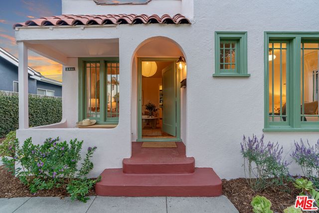 a picture of a living room with a rug