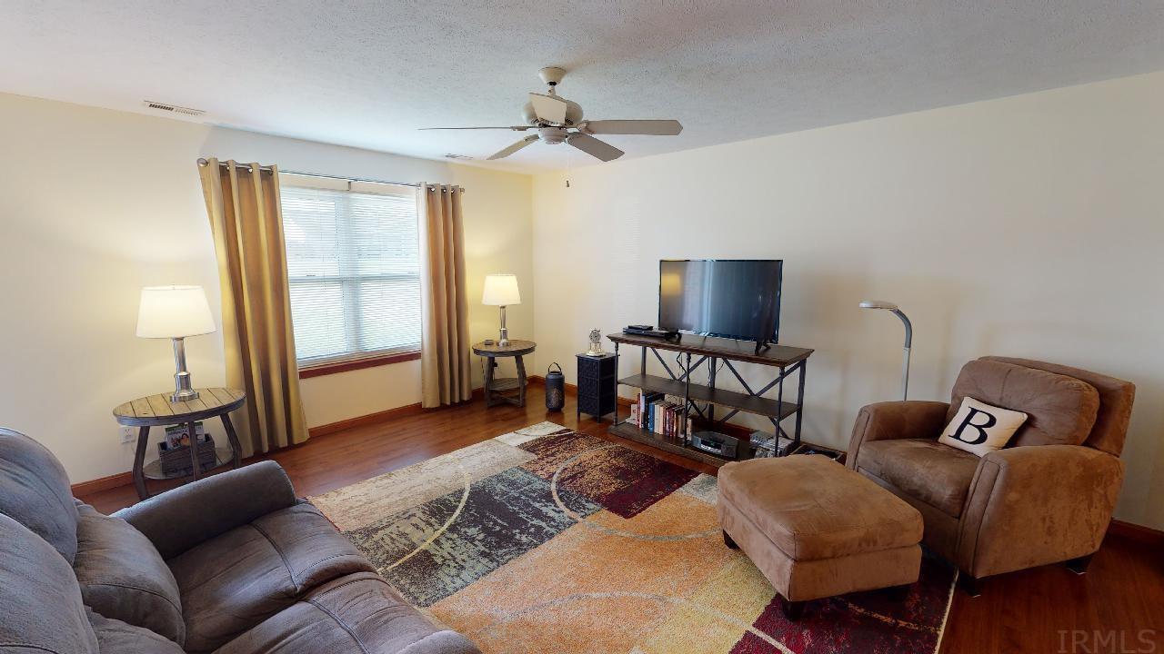 266 Ridgewood Lane Jasper, IN 47546 - Photo 3 of 33 Gallery Image 3