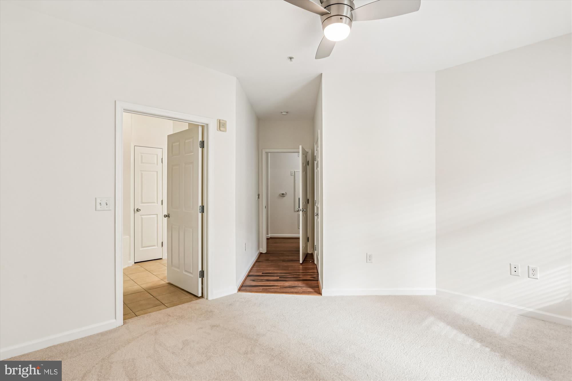 23 Arch Place, Unit 273 Gaithersburg, MD 20878 - Photo 24 of 103 Primary Bedroom