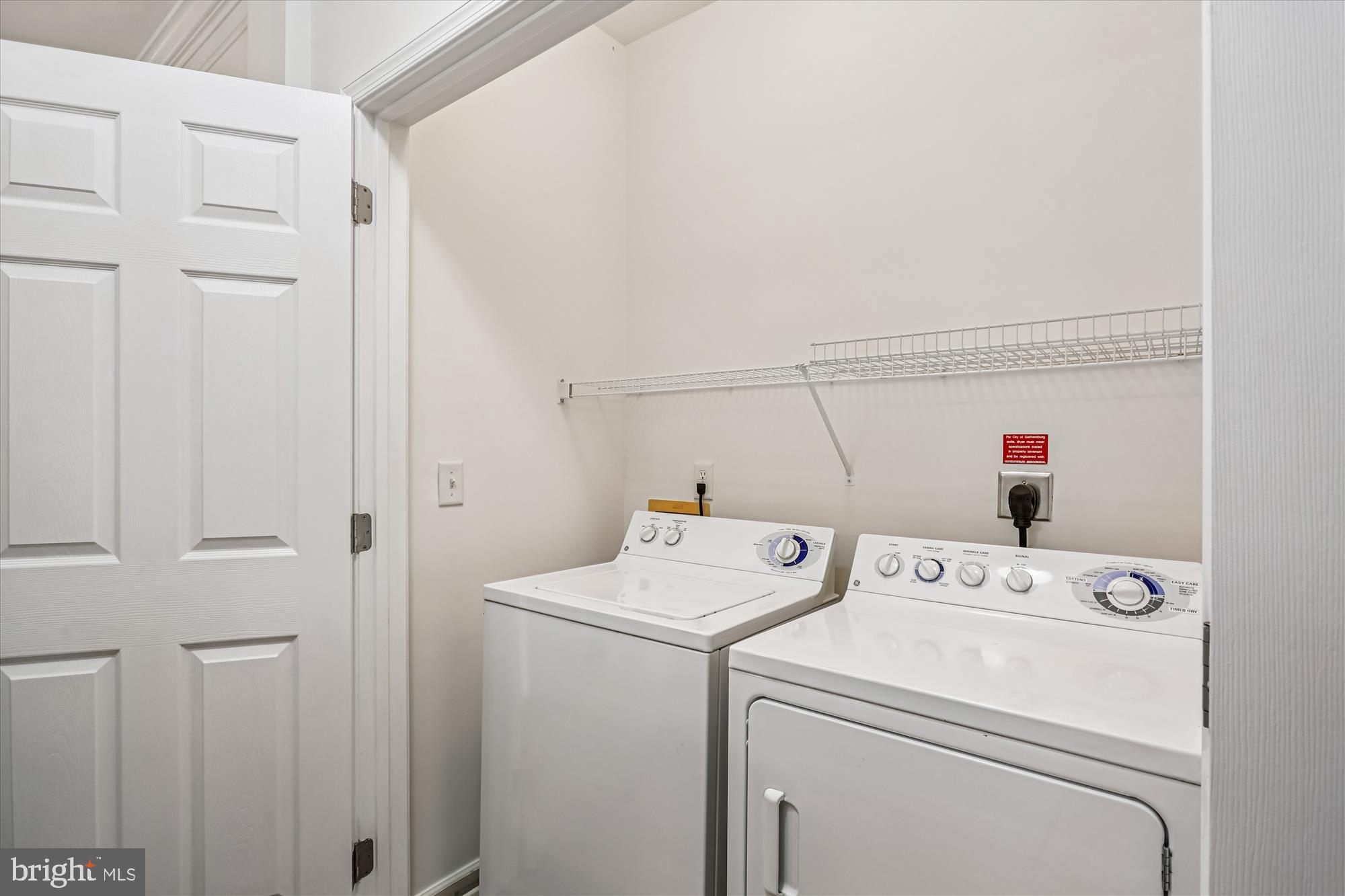 23 Arch Place, Unit 273 Gaithersburg, MD 20878 - Photo 46 of 103 Washer Dryer