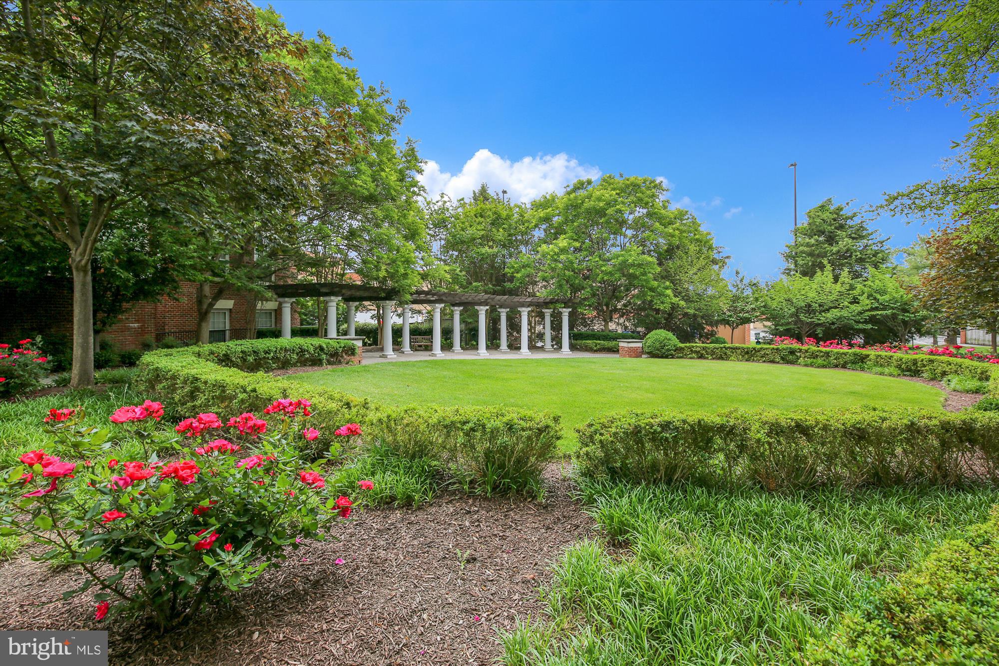 23 Arch Place, Unit 273 Gaithersburg, MD 20878 - Photo 57 of 103 a view of a house with a big yard and potted plants