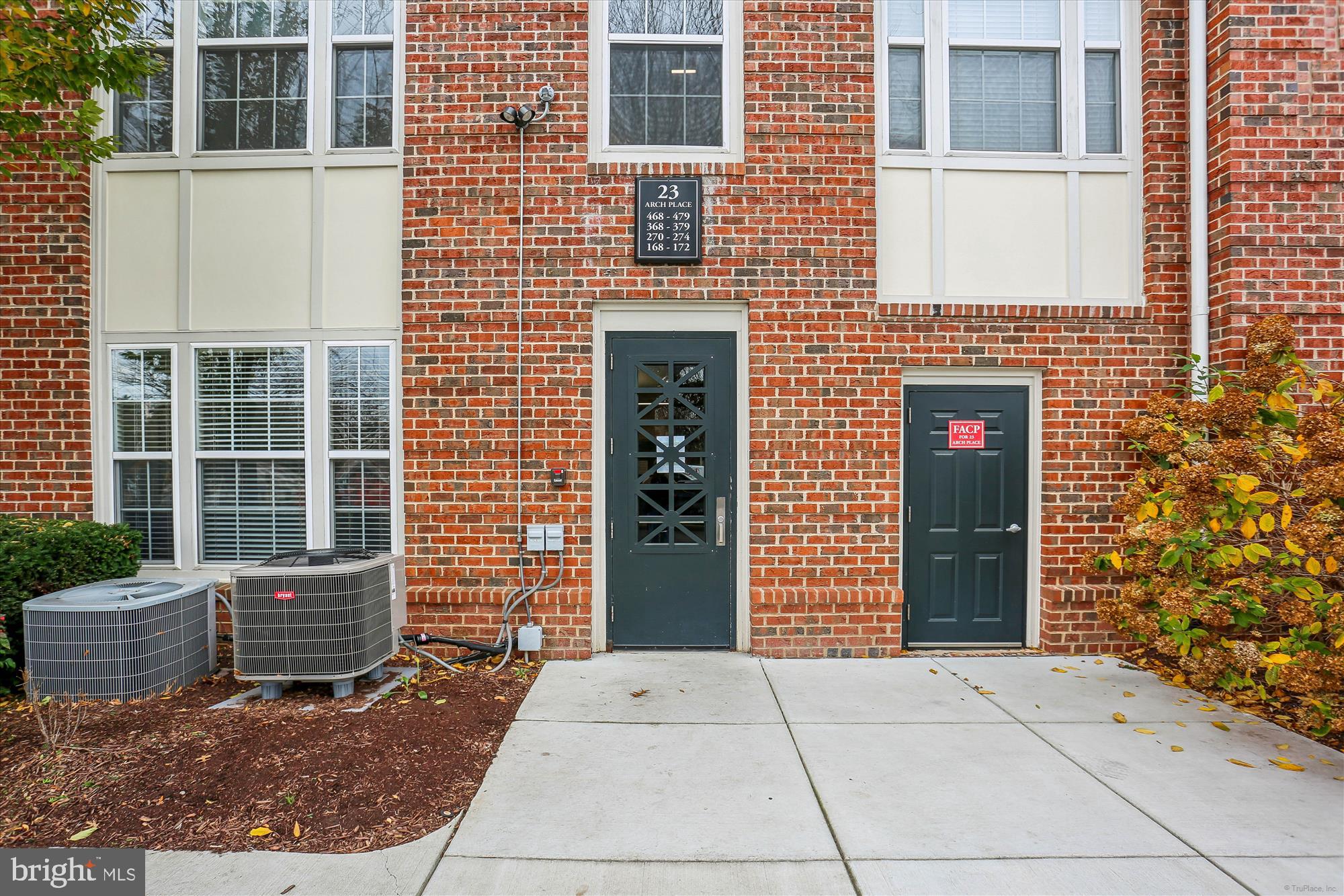 23 Arch Place, Unit 273 Gaithersburg, MD 20878 - Photo 73 of 103 The Colonade Side Entrance