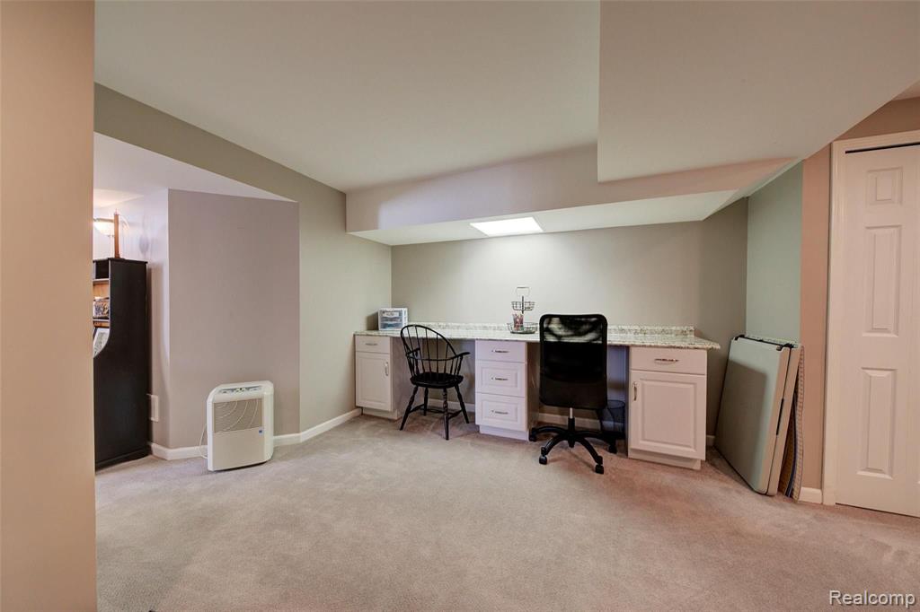 44501 Ridgefield Road Canton, MI 48188 - Photo 43 of 66