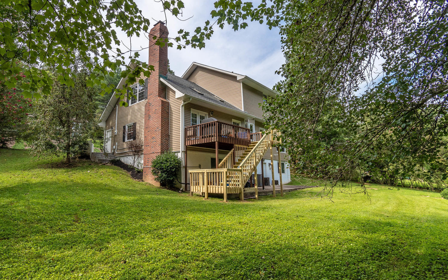 253 Gum Hollow Road Oak Ridge, TN 37830 - Photo 29 of 34 253 Gum Hollow Rd Oak Ridge TN-large-031