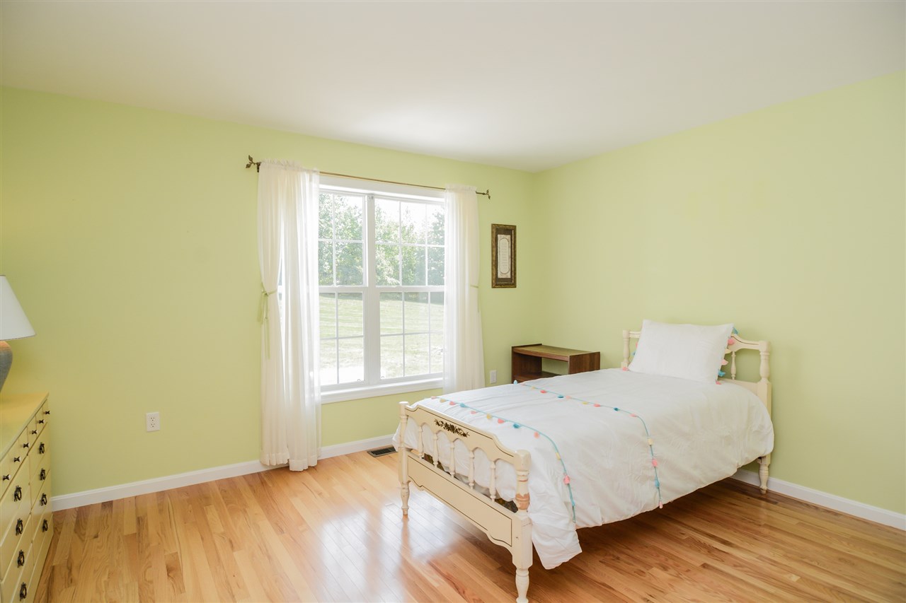 55 Brookview Road Windham, NH 03087 - Photo 14 of 40