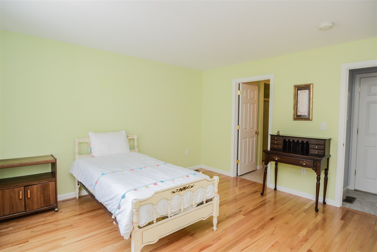 55 Brookview Road Windham, NH 03087 - Photo 15 of 40