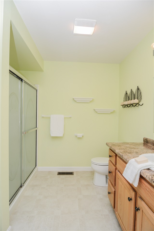 55 Brookview Road Windham, NH 03087 - Photo 18 of 40