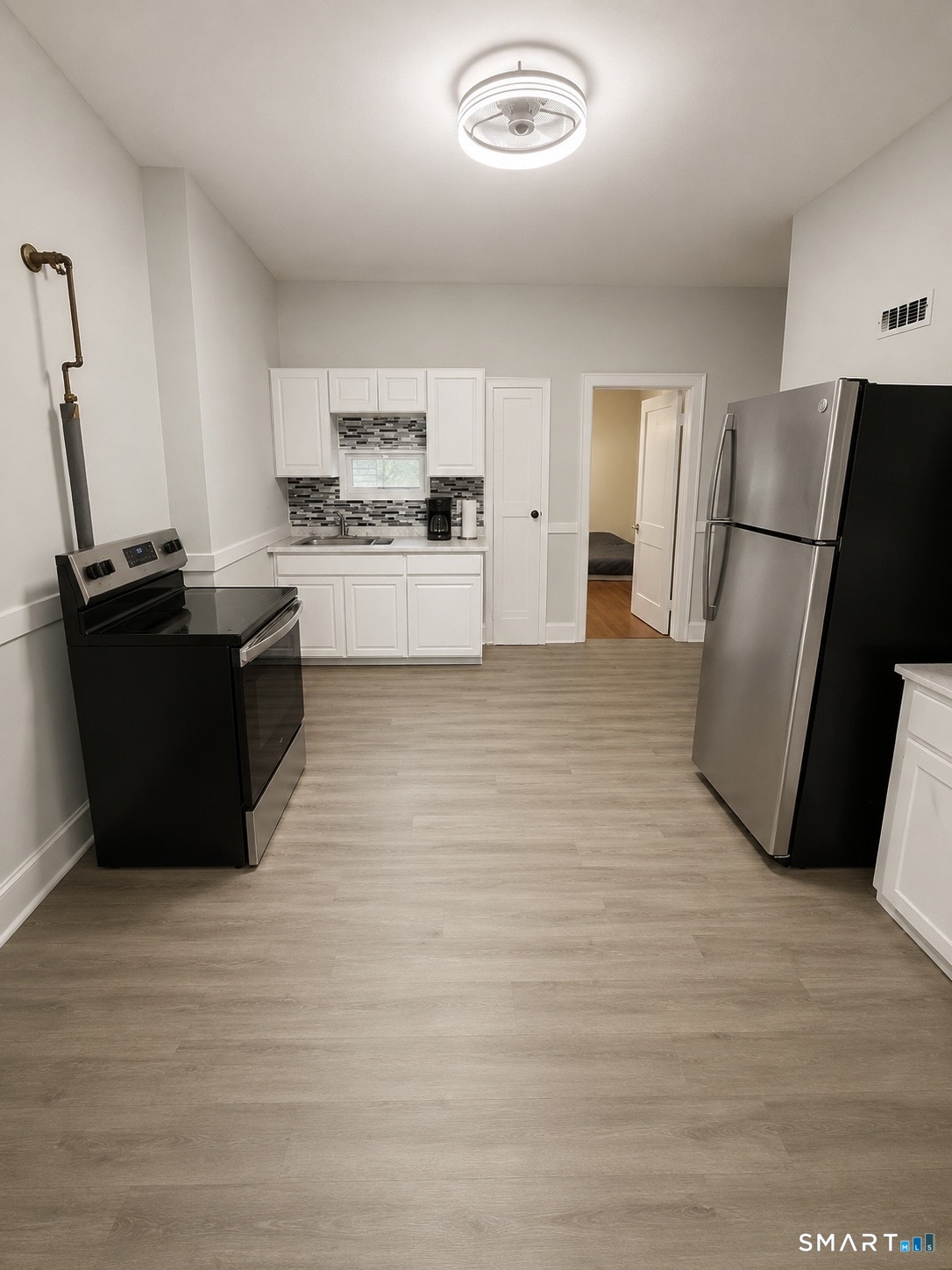 480 Main Street Middletown, CT 06457 - Photo 17 of 24