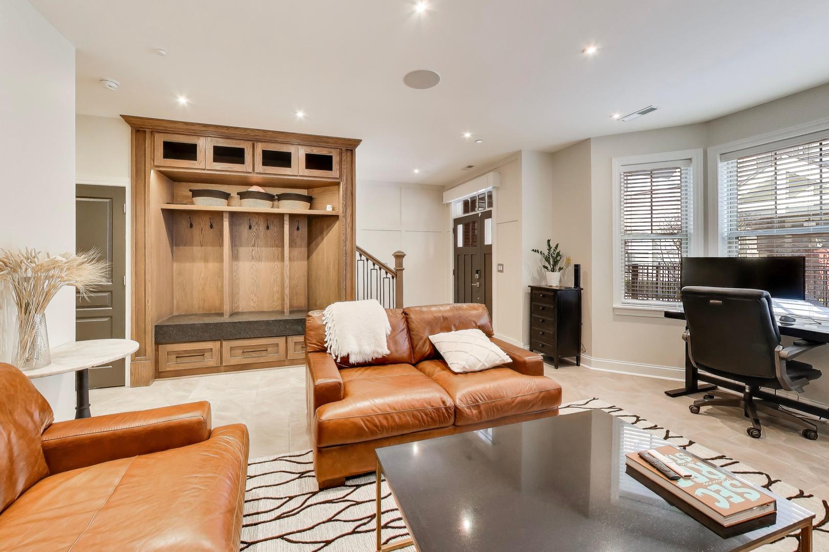 313 South NW Highway, Unit 2 Park Ridge, IL 60068 - Photo 6 of 35 Gallery Image 6