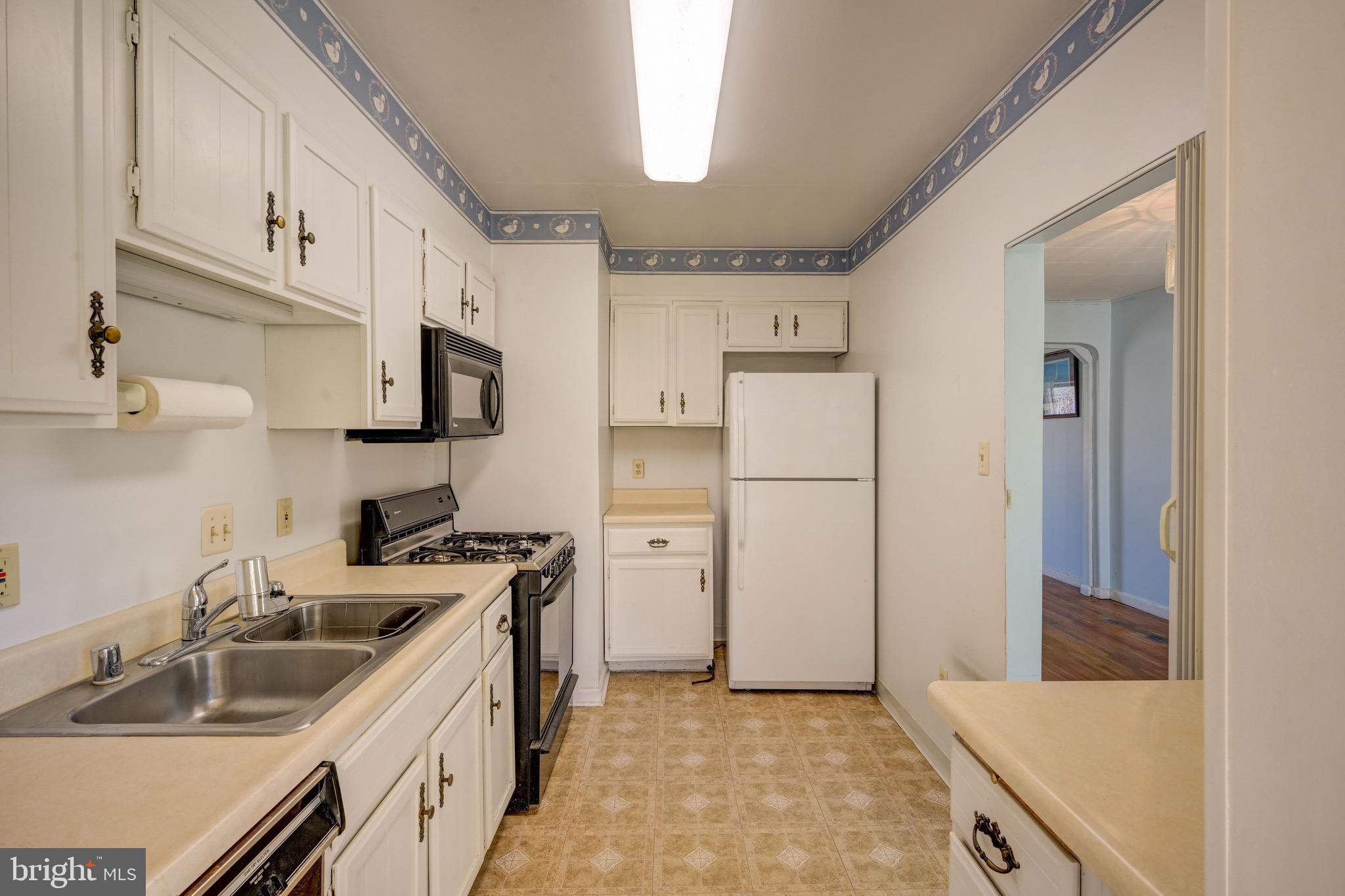 5630 Oakland Road Baltimore, MD 21227 - Photo 10 of 31 Gallery Image 10