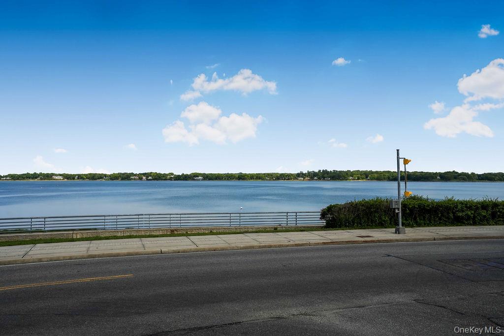 899 Harborview Road Oyster Bay, NY 11765 - Photo 29 of 30
