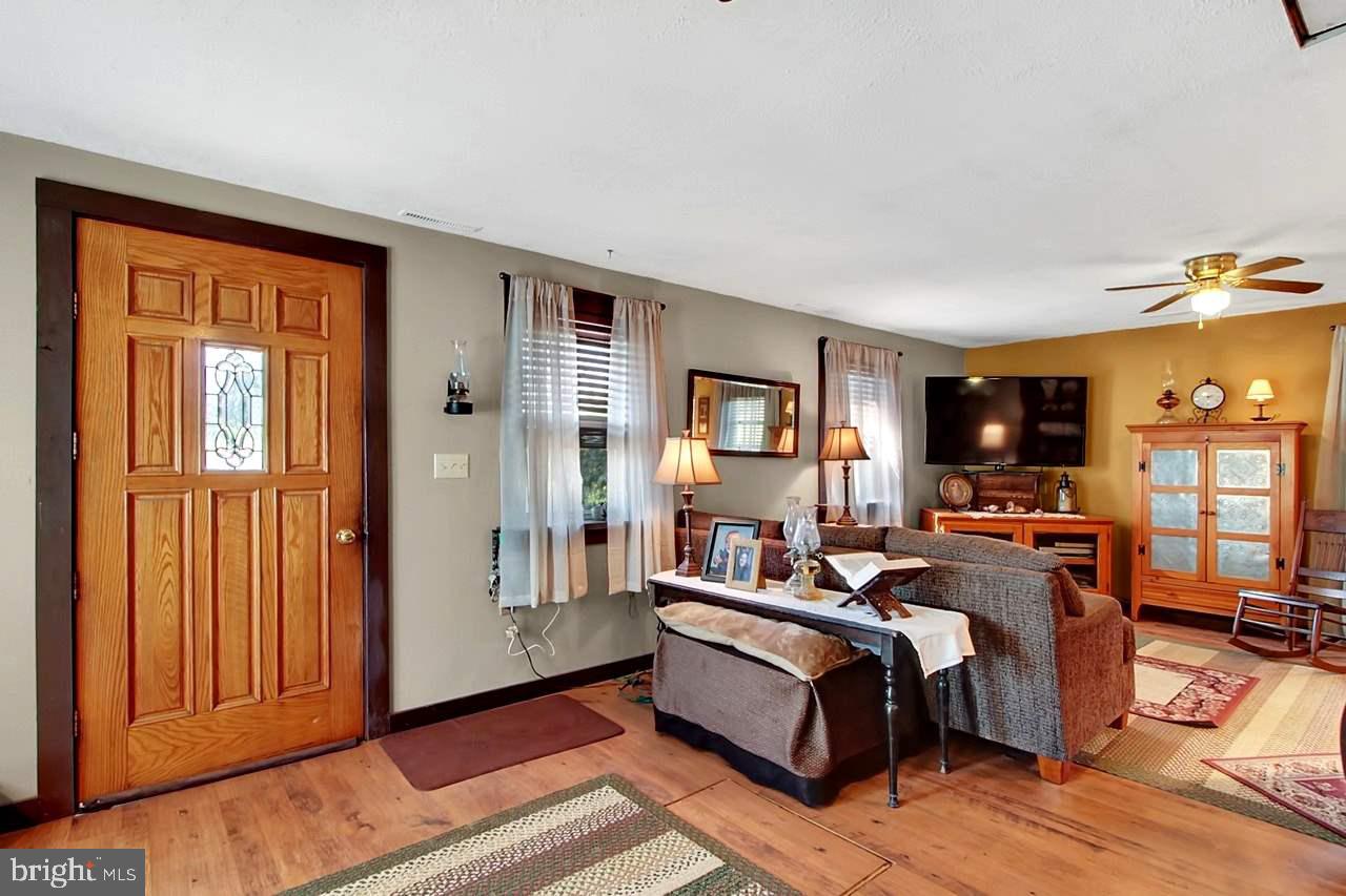 205 Raubenstine Road Hanover, PA 17331 - Photo 2 of 27