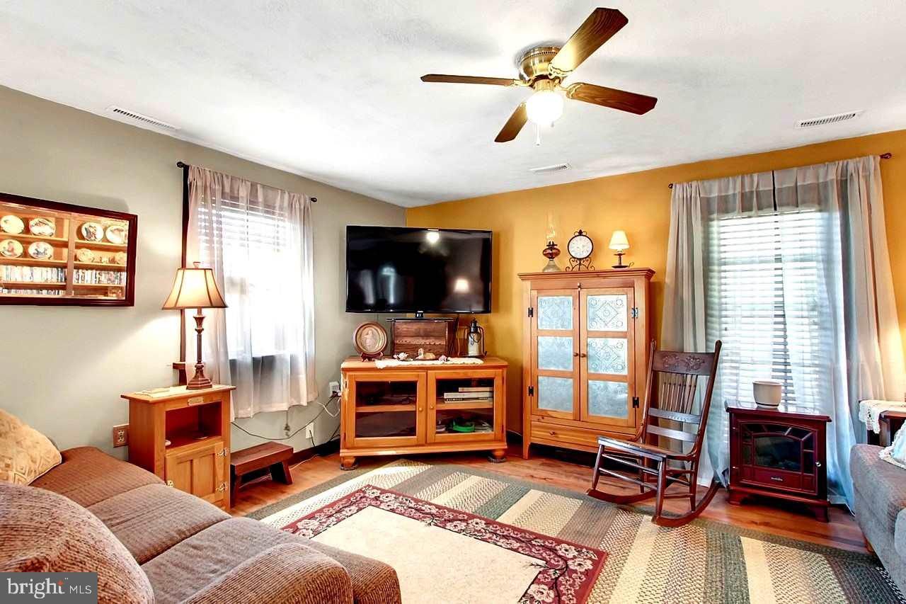 205 Raubenstine Road Hanover, PA 17331 - Photo 3 of 27