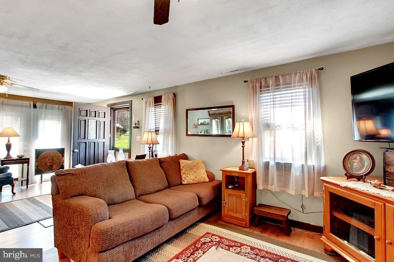 205 Raubenstine Road Hanover, PA 17331 - Photo 4 of 27