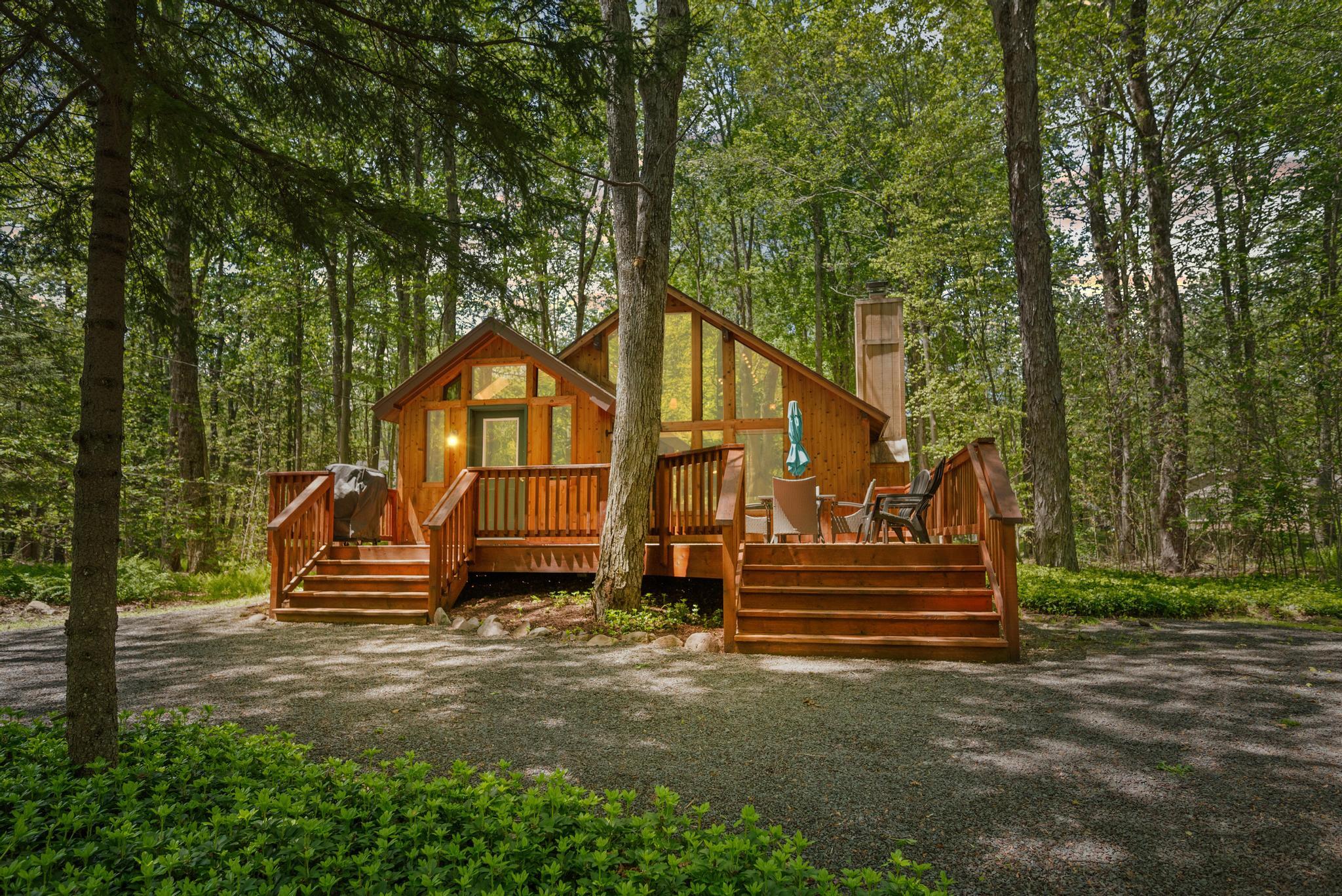 2107 Oak Road Pocono Pines, PA 18350 - Photo 37 of 41 DSC_2340 DTE