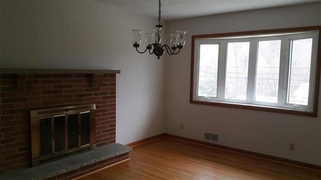 427 North Ben Franklin Road Indiana, PA 15701 - Photo 4 of 25 Living Room