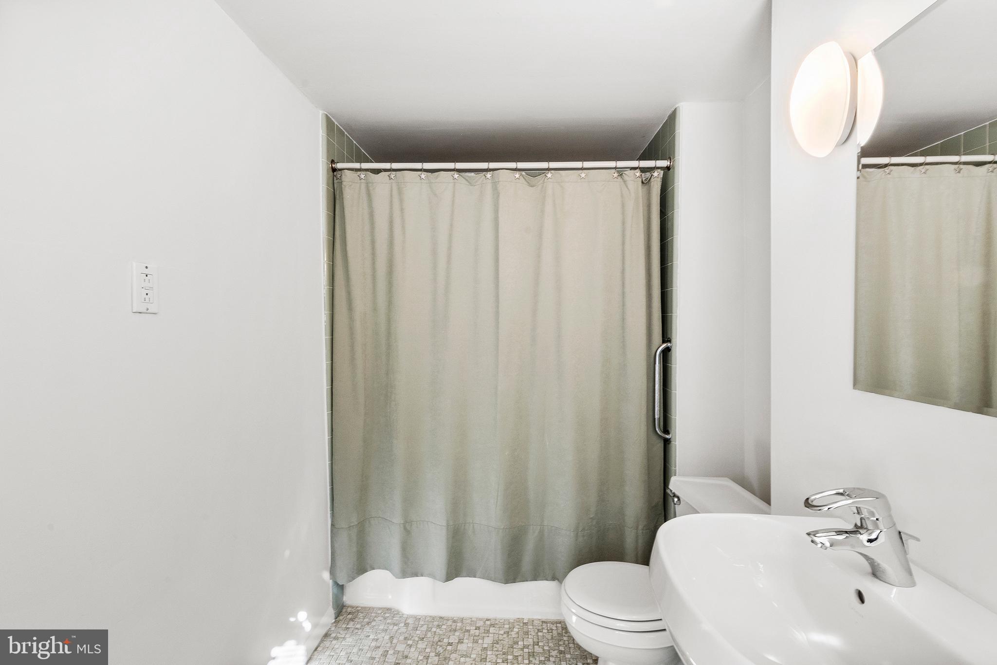 334 South 19th Street Philadelphia, PA 19103 - Photo 13 of 30