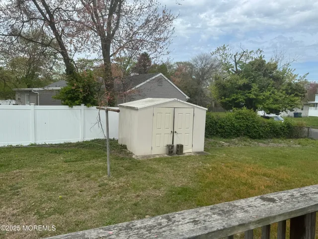 a house view with a outdoor space