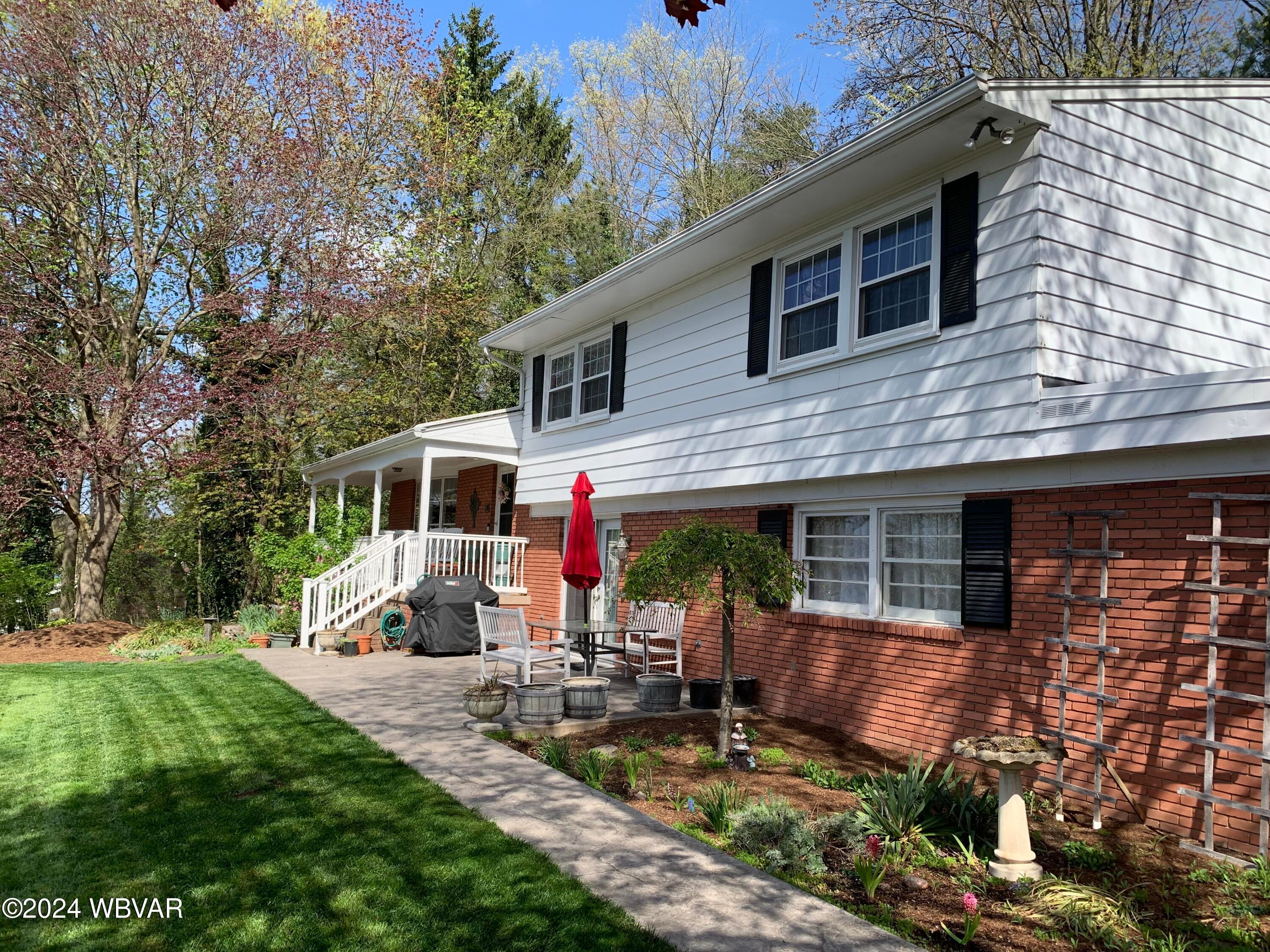 61 Cliffside Drive Williamsport, PA 17701 - Photo 4 of 32 image00016