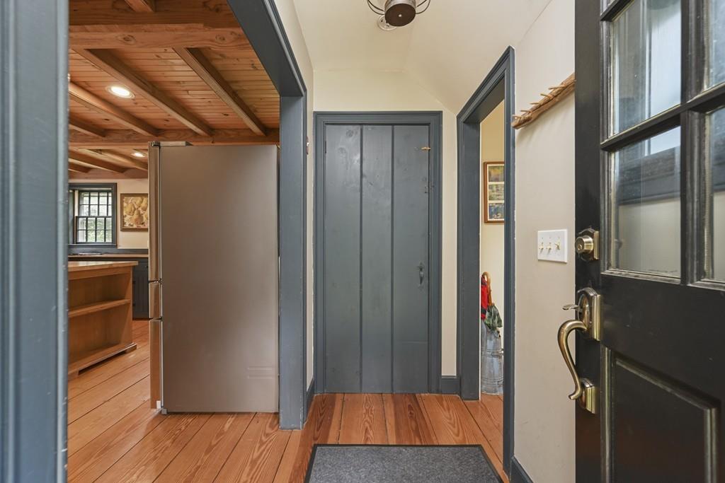153 Wapping Road Kingston, MA 02364 - Photo 3 of 27