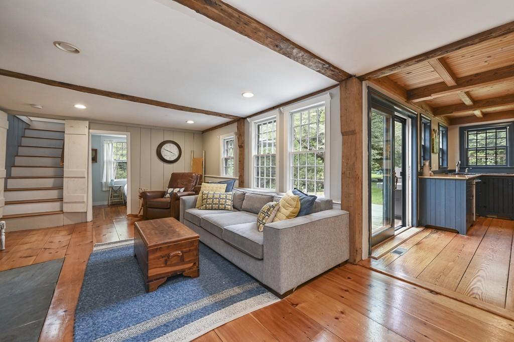153 Wapping Road Kingston, MA 02364 - Photo 5 of 27