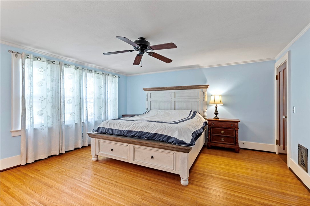 345 Hurstbourne Road Irondequoit, NY 14609 - Photo 17 of 34