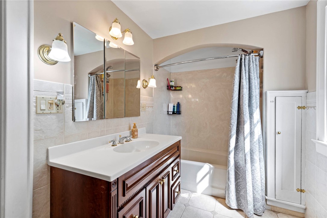 345 Hurstbourne Road Irondequoit, NY 14609 - Photo 25 of 34