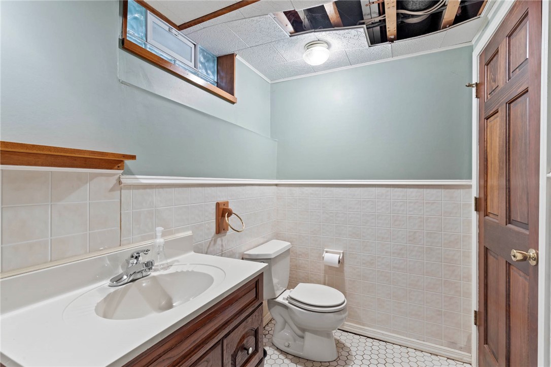 345 Hurstbourne Road Irondequoit, NY 14609 - Photo 28 of 34